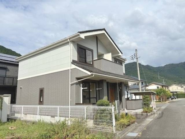 ホワイトピジョン外観写真3