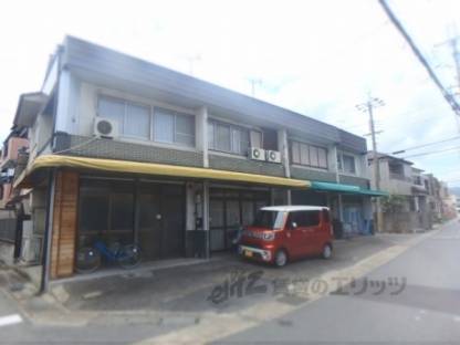 福田氏連棟店舗住宅外観写真2