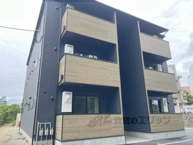 レーブ亀岡外観写真3