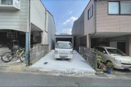 四ノ宮行者谷シャッターガレージ外観写真