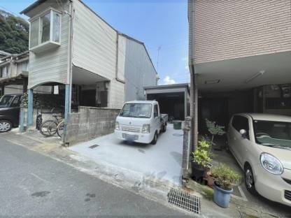 四ノ宮行者谷シャッターガレージ外観写真2