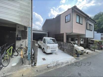 四ノ宮行者谷シャッターガレージ外観写真3