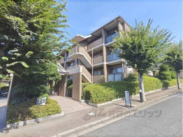 セントポリア生駒Ｈ棟外観写真2
