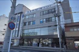 SISビル東館外観写真