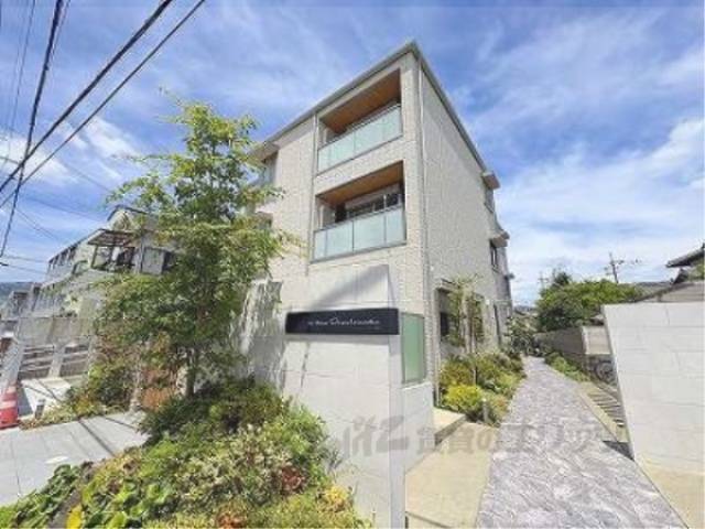 シャーメゾングレイス友岡外観写真1