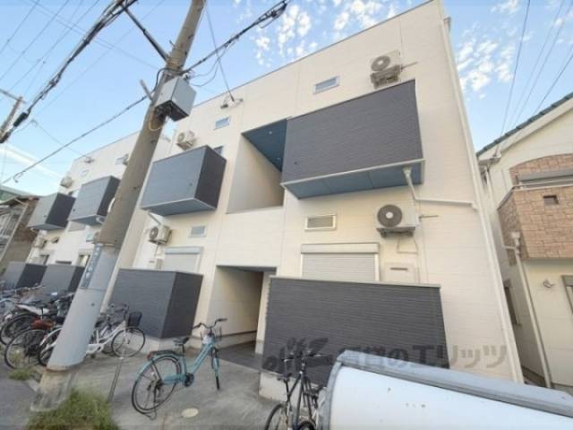 Ａｔｔｉｃ宝持外観写真2