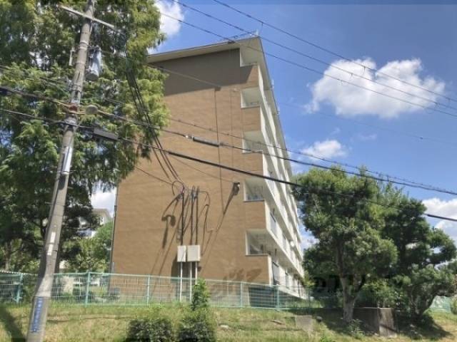寝屋川団地Ｃ４８号棟外観写真2
