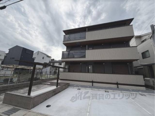 GRAMM西衣出町外観写真1
