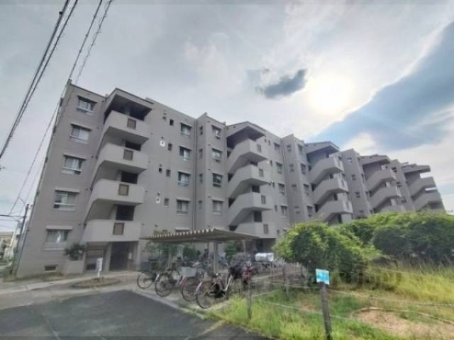 新大宮ハイタウンｃ棟外観写真1
