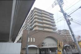 ファミールガーデン二条駅前東棟外観写真