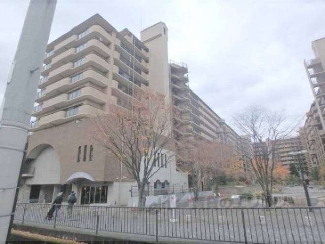ファミールガーデン二条駅前東棟外観写真3