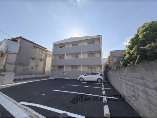 ロイヤルハイツ俊徳道外観写真3