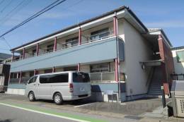 プラティーク外観写真