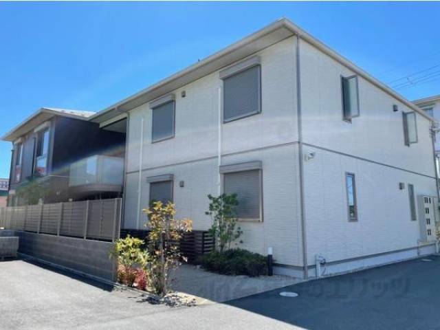 シャーメゾンHINO外観写真1