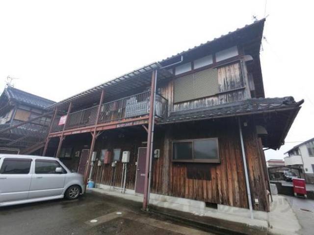 ヒーローハイツ外観写真1