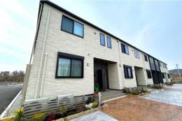 カーサ・彩外観写真