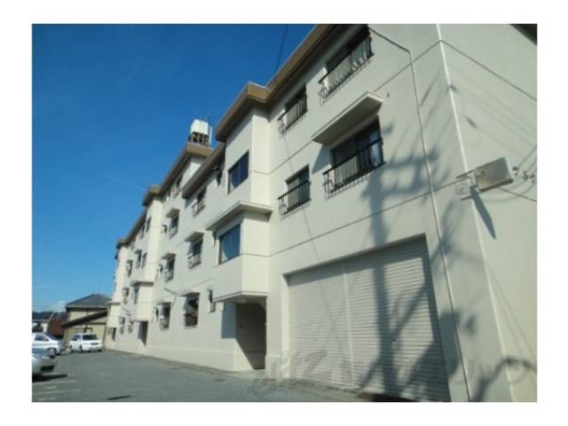 サンブルグ山田外観写真1