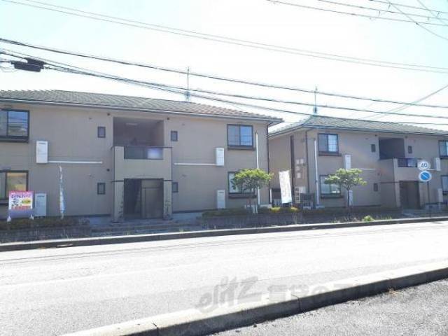 ロイヤルフィーノ外観写真2