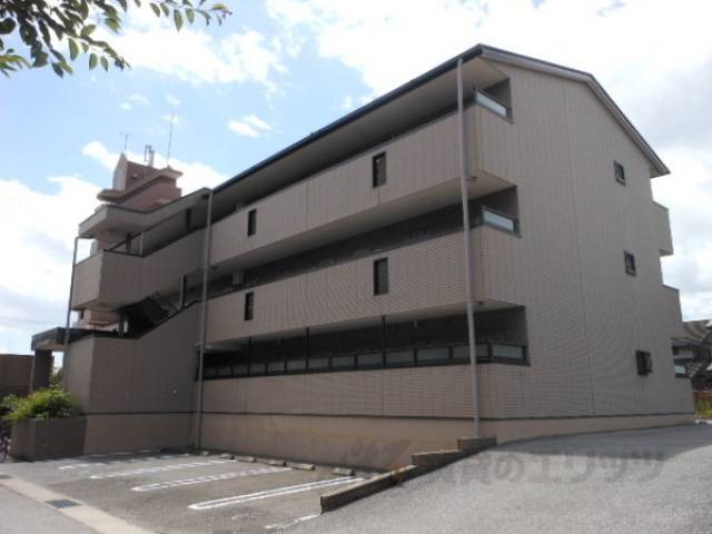 スーリールⅡ番館外観写真2