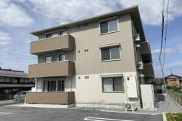 アースフィールド彦根外観写真