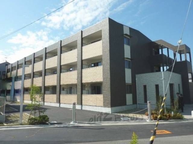 トレンヴィラ北摂外観写真1