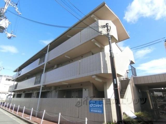 エアフォルク沢良宜外観写真1