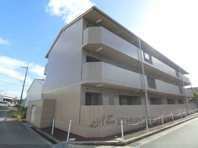 エアフォルク沢良宜外観写真2