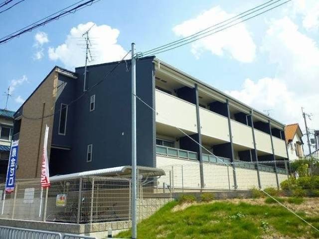 プレジェーネ一津屋外観写真1