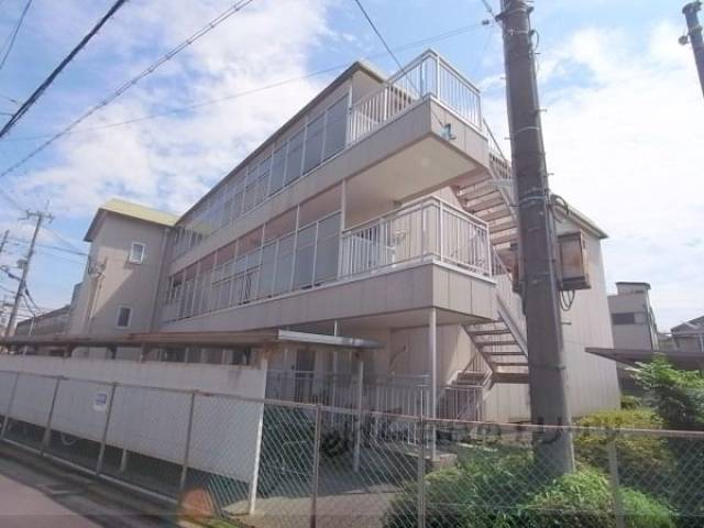 アヴァンセ高槻外観写真2