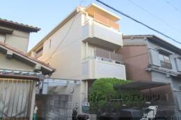 シャトー三島野外観写真