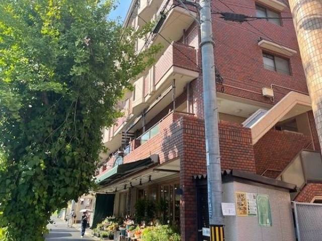 ロイヤルハイツ千里外観写真2