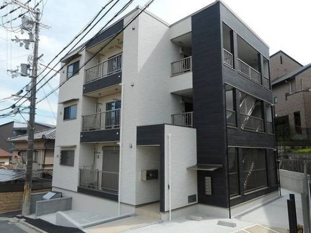 ラ　ビュット　上山手外観写真1