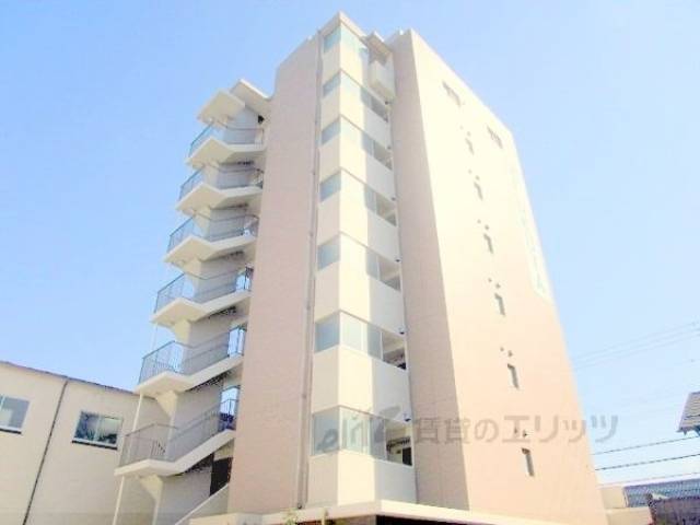 メゾンセンリーユ外観写真1