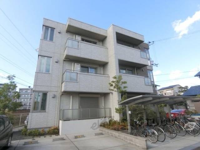 シャーメゾン南茨木外観写真2