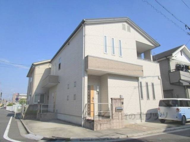 今城町タウンハウスII外観写真1
