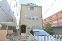 セントーレア下中条外観写真