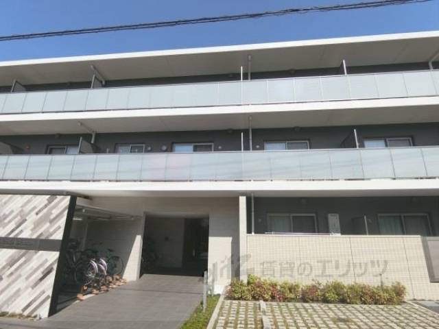 エストラーダ・ブランカ下中条外観写真2