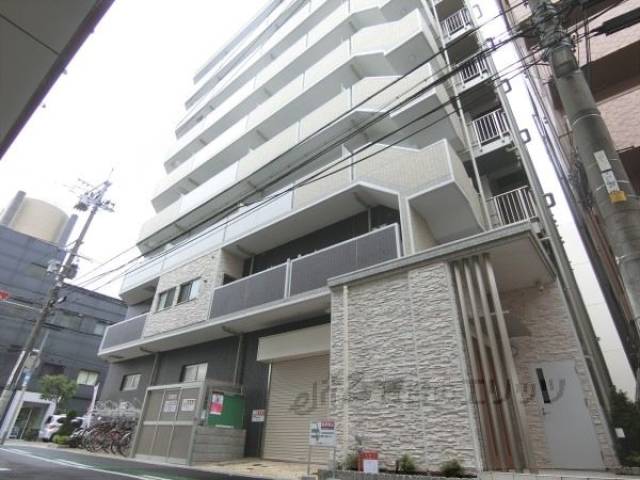 クリント　ブライアント外観写真1
