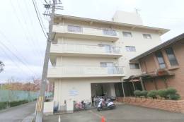 ハイグレード春日外観写真