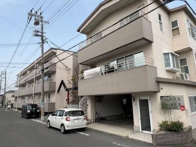 Ａ・ＬＯＵＥＲ外観写真1