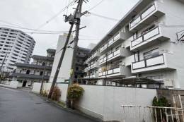 清和幸マンションA棟外観写真