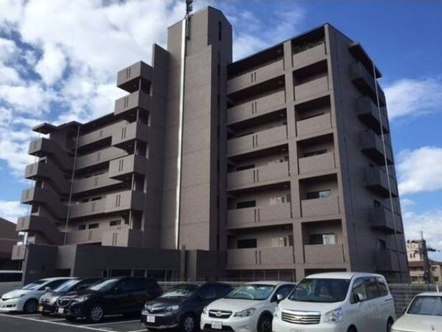ロイヤルプラザ千里外観写真1