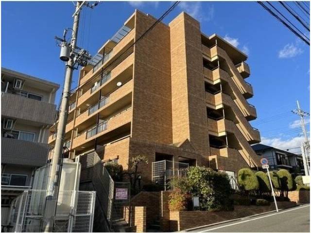 シャトレ千里外観写真2