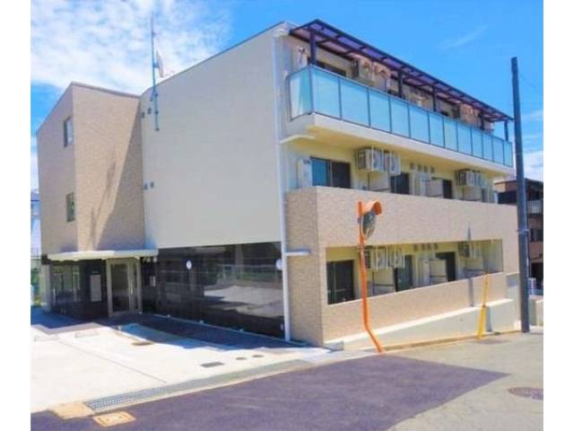 ロイヤルコート千里山外観写真1