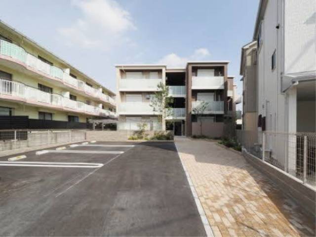 Ｌａ　ｍａｉｓｏｎ　ｒｏｓｅ外観写真1