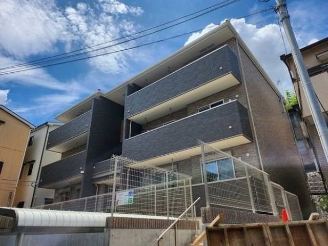 万博ハイステージ外観写真1