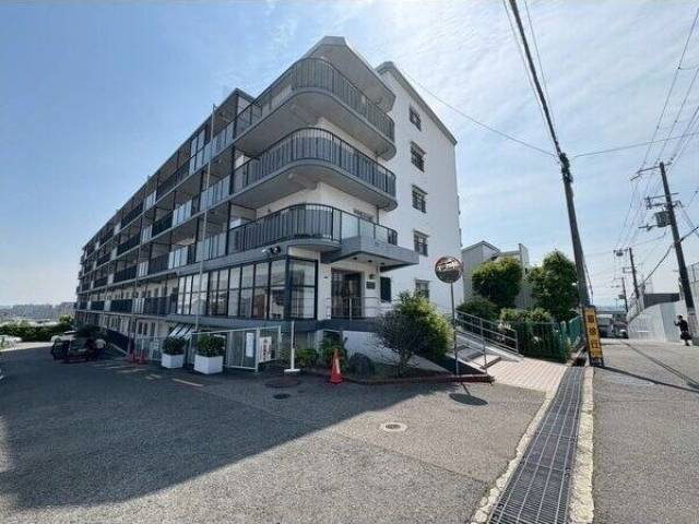 コープ野村吹田藤が丘外観写真1