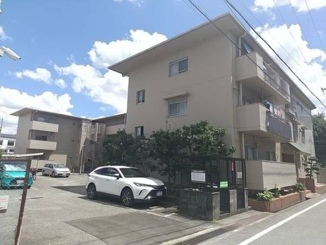 ヴィラ箕面外観写真1