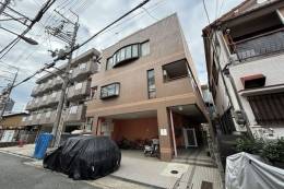 マンションパインハウス外観写真