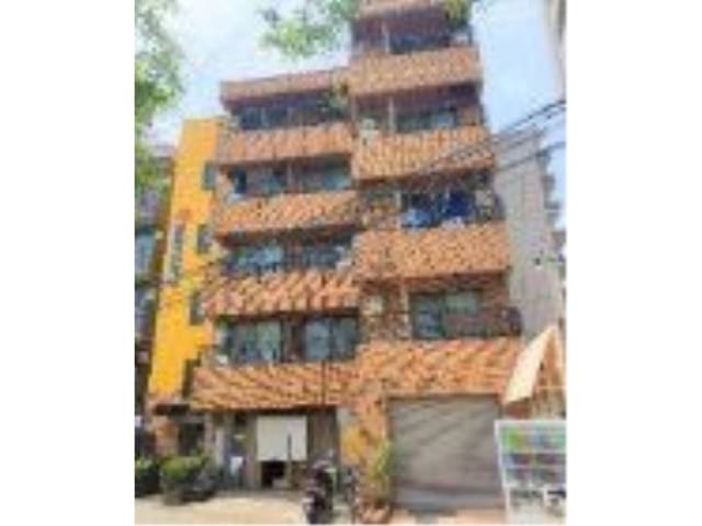 キャロル江坂外観写真1